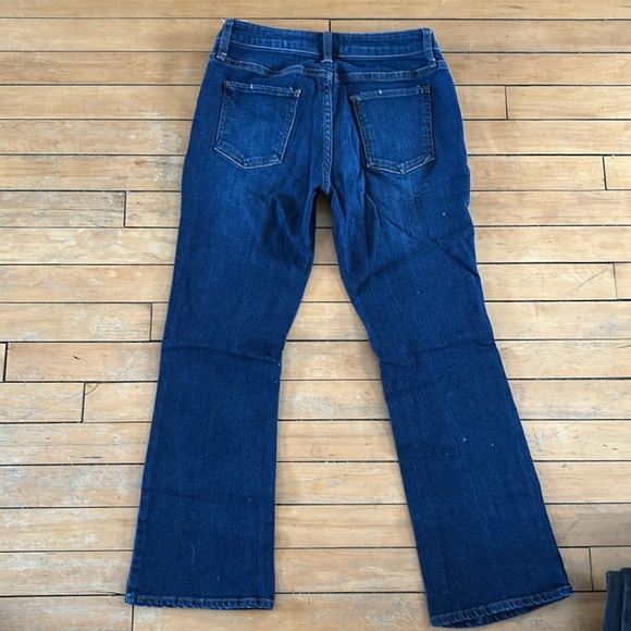 WhoWhatWear!
Only worn once
Mid rise, I between a boot and straight.
Short - Picture 3 of 3